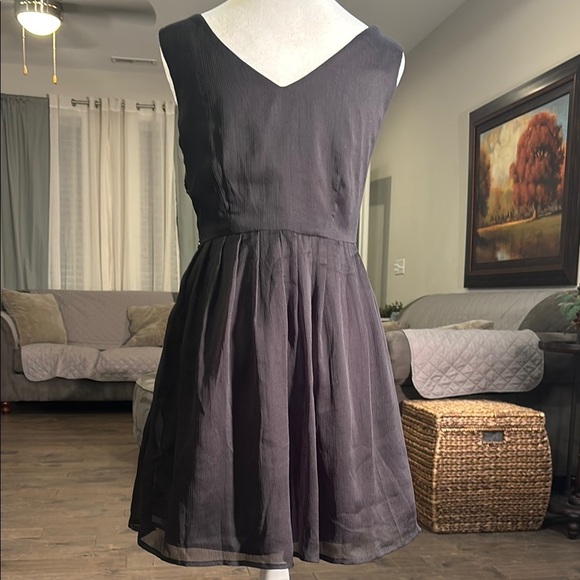 Black Sequin Embellished Sleeveless Mini Dress - Picture 6 of 8